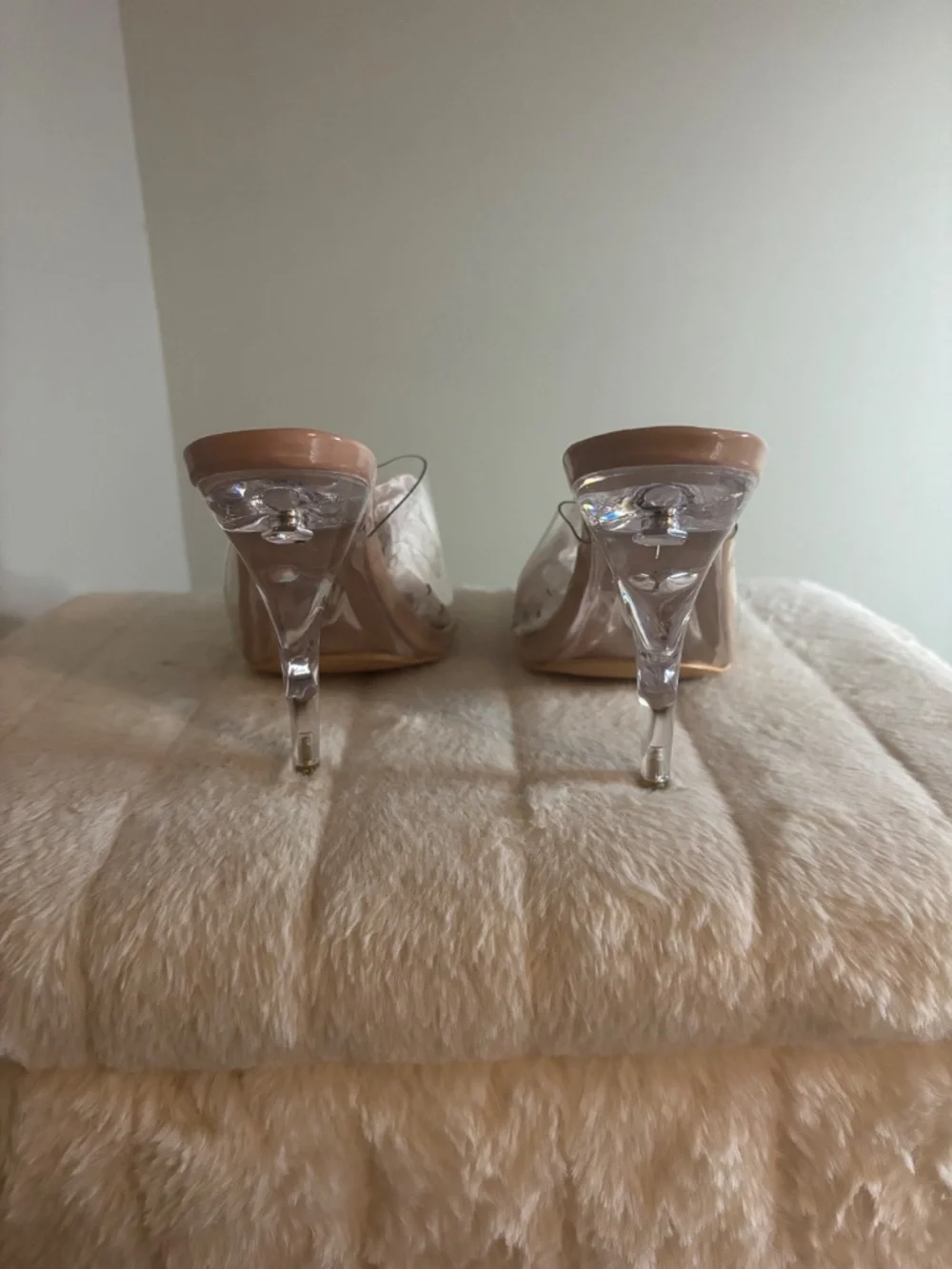 Azalea Wang clear heels